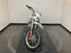 Display Model 2021 Kayo K2 230 – 223cc Off-Road Trail Dirt Bike | 5-Speed Manual & Electric Start