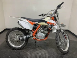 Display Model 2021 Kayo K2 230 – 223cc Off-Road Trail Dirt Bike | 5-Speed Manual & Electric Start