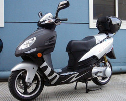 ROKETA MC-04 150CC FULLY ASSEMBLED SCOOTER