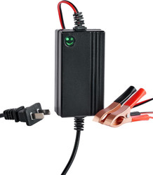 1Pc 12V Battery Charger And Maintainer, Trickle Charger For Charging Boats Motorcycles Atvs Riding Mowers & Car Truck Suv Rv Maintenance With Smart 3 Stage Charging & Power Indicator