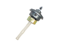 (B) Bolt on fuel valve