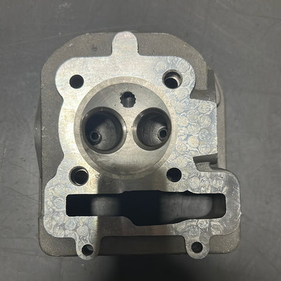 B01-27 cylinder Head