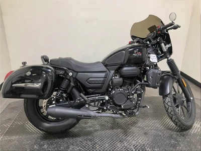 Pre-Owned 2025 Chongqing Liyang Hongben LY3 – Stylish Motorcycle | Modern Design & Reliable Performance