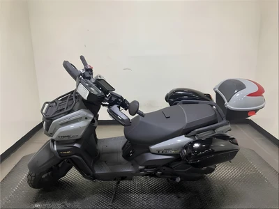 2025 Vitacci Tank 200 EFI Pro Scooter – 168.9cc GY6 4-Stroke - Fully Assembled And Tested
