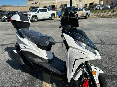 Vitacci Force 200 EFI Scooter, LED Lights, Alloy Wheels - Fully Assembled And Tested