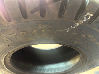 Vitacci Rover 200 Tire, At24X8-12