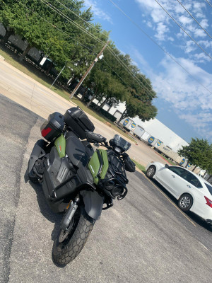 Display Model New Army style scooter 200 tank 200 efi deluxe model with bigger tires and side luggage carriers