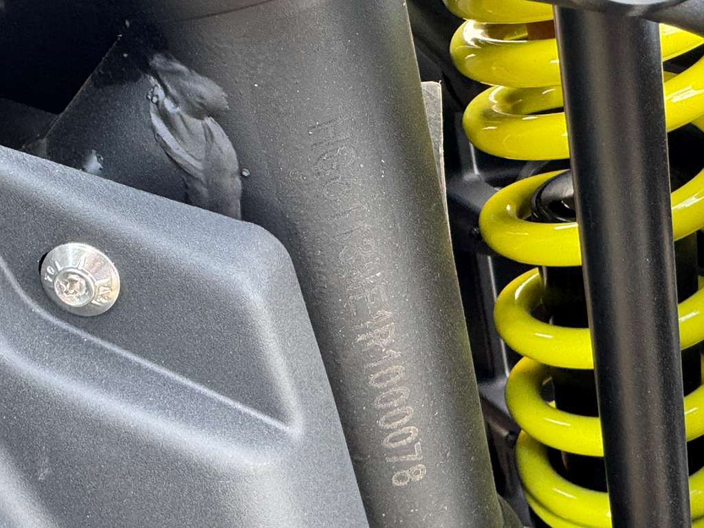 Display Model NAXEON I AM. Pro Electric Motorcycle - High-Performance Urban Ride with Smart Features