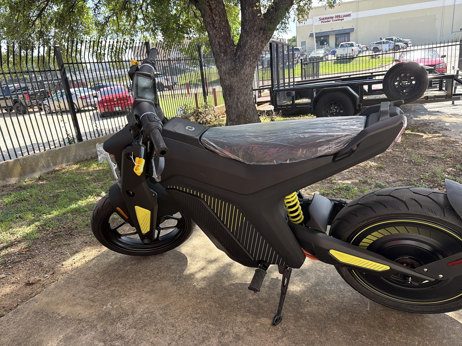 NAXEON I AM. Pro Electric Motorcycle - High-Performance Urban Ride with Smart Features