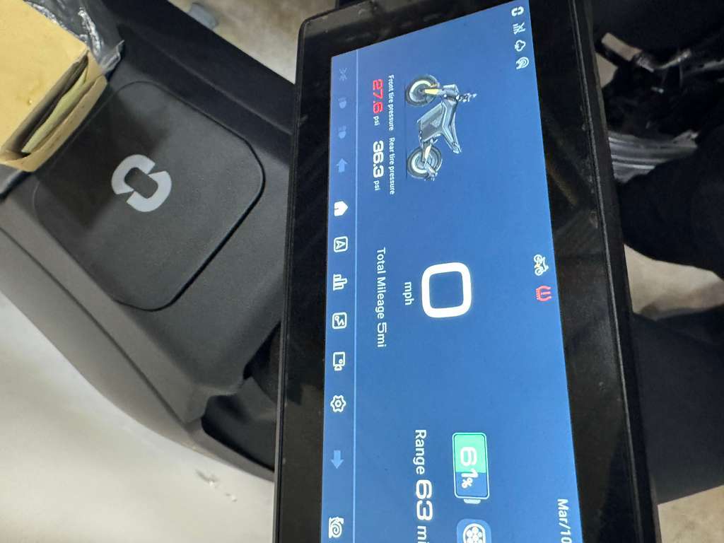 Display Model NAXEON I AM. Pro Electric Motorcycle - High-Performance Urban Ride with Smart Features