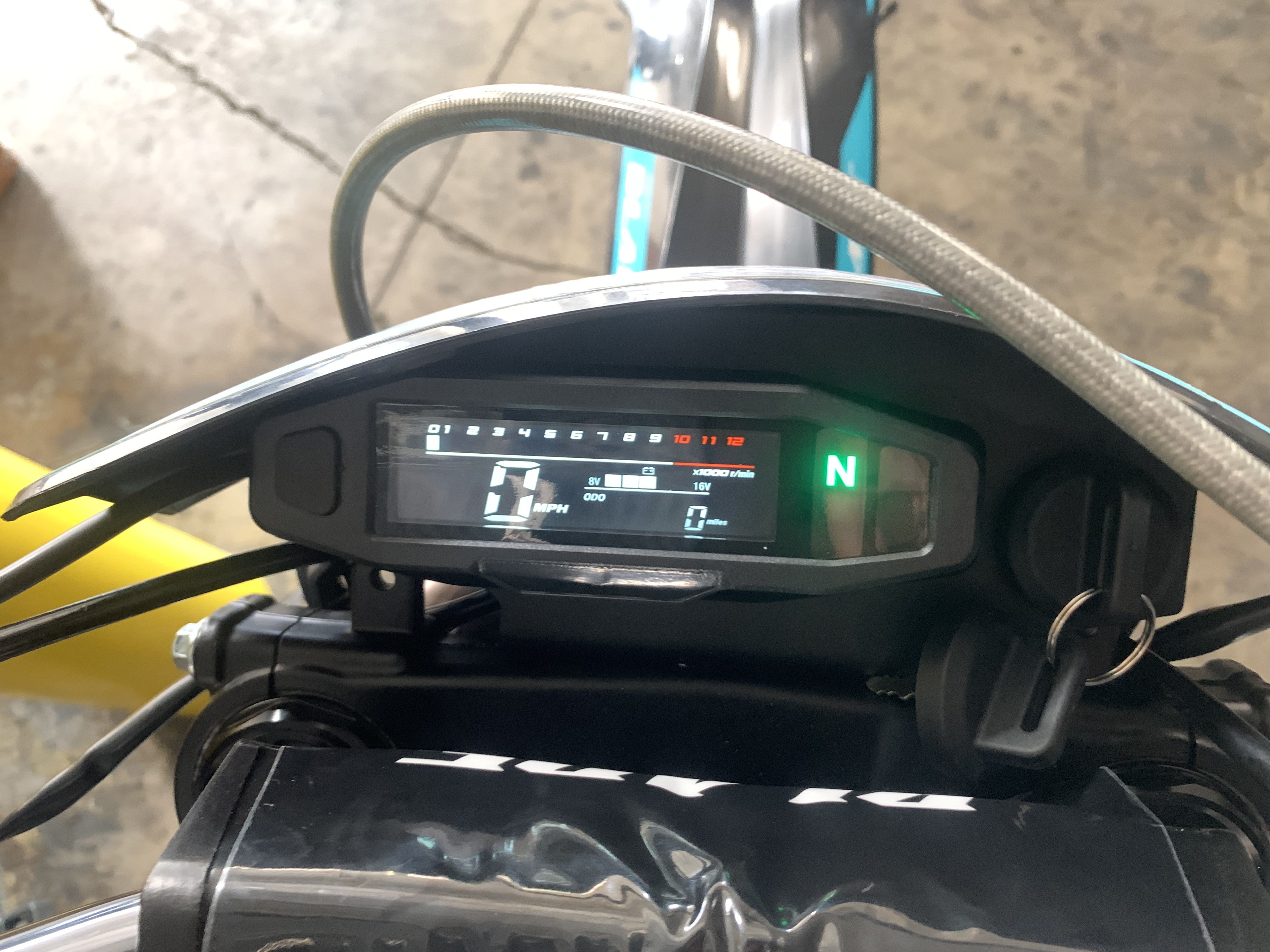 RPS Blade 250 Dirt Bike 5-Speed Manual with Electric & Kick Start