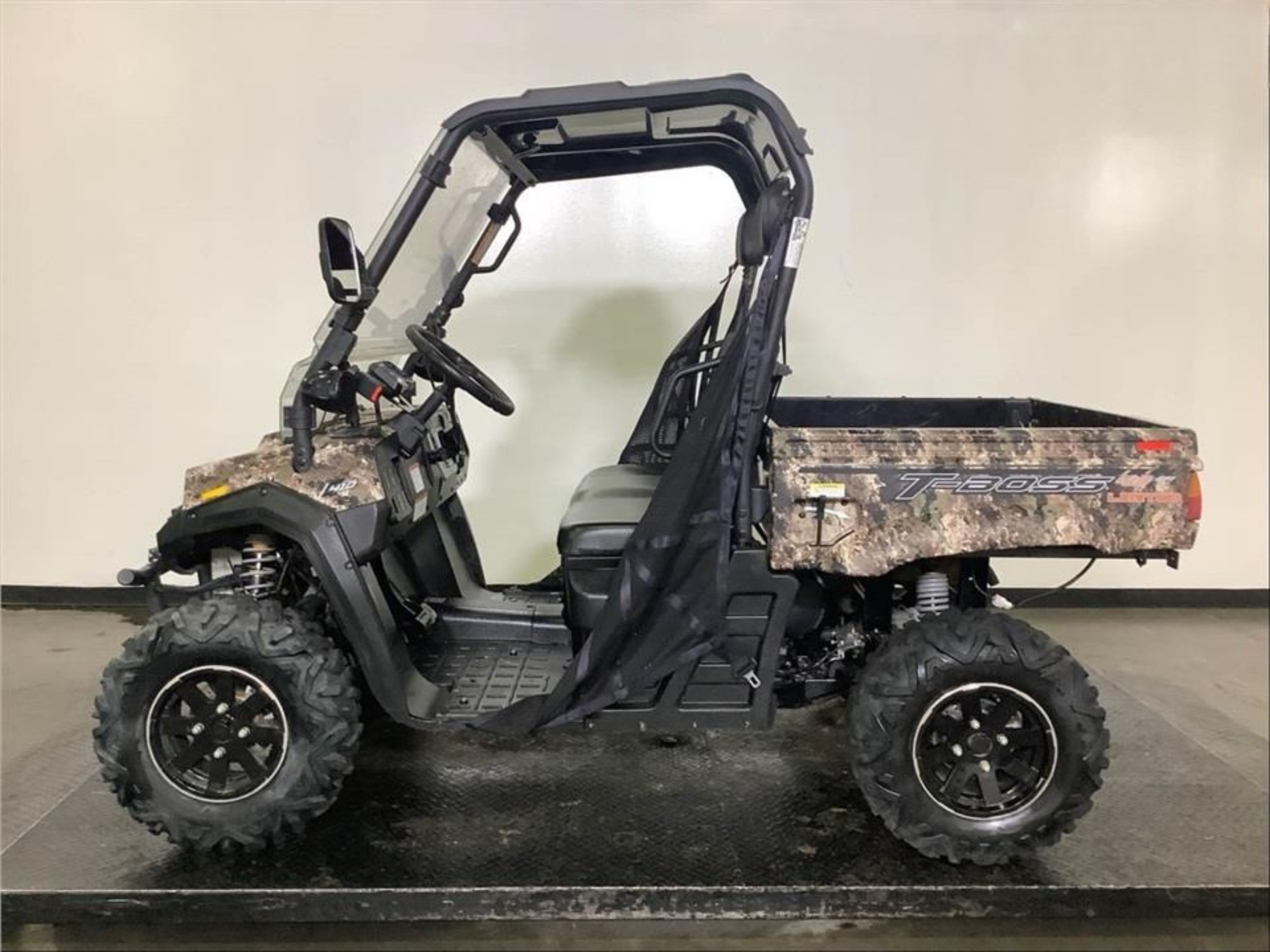 Pre-Owned 2025 Massimo T-Boss 410 – 4×4 Compact Utility UTV with 352cc EFI Engine & Dump Bed