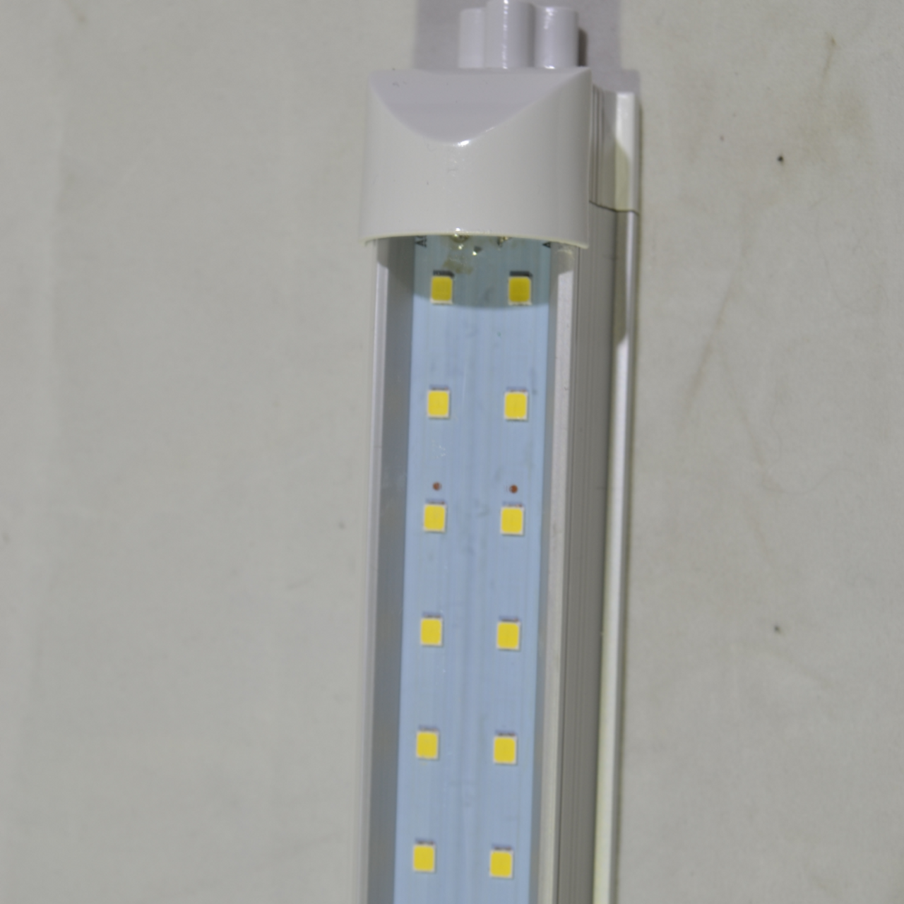 T8 LED Tube Lights – 4 ft. - 18 Watt – Frosted – Double Ended