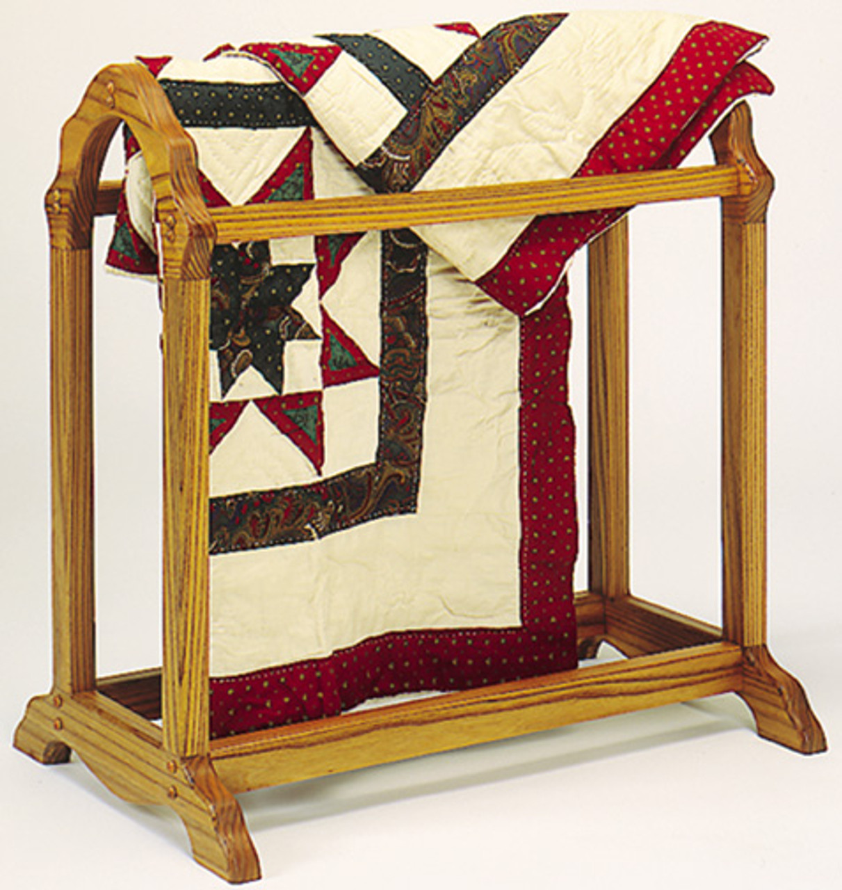 Swinging-Arm Quilt Rack Woodworking Plan from WOOD Magazine