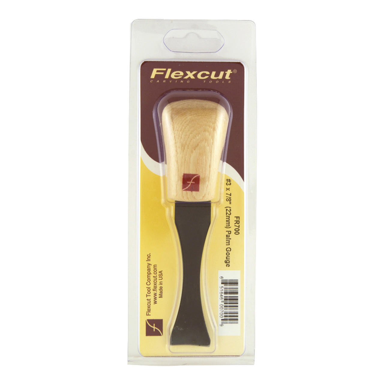 Enveloped in a clamshell package is this Flexcut #3 gouge that also includes a Flexcut card with the specifications of the carving tool.