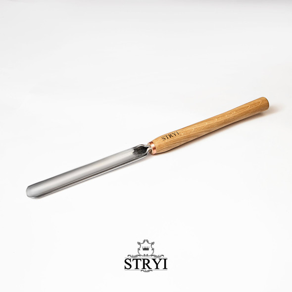 This image provides a view of the curved blade on this 20mm Stryi Turning Bowl Gouge.