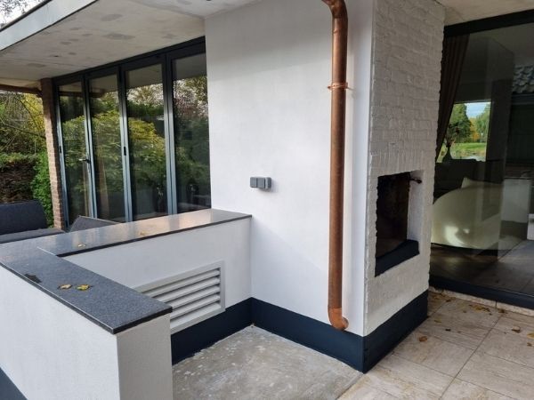 strakke moderne buitenmuur 