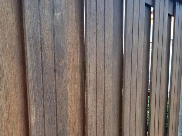 bewerkt hout - schutting