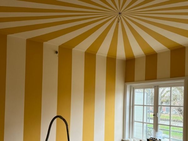 muurdesign met strepen