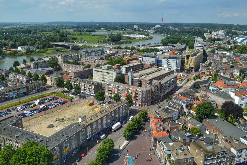 Schilderwerk en skyline van Arnhem