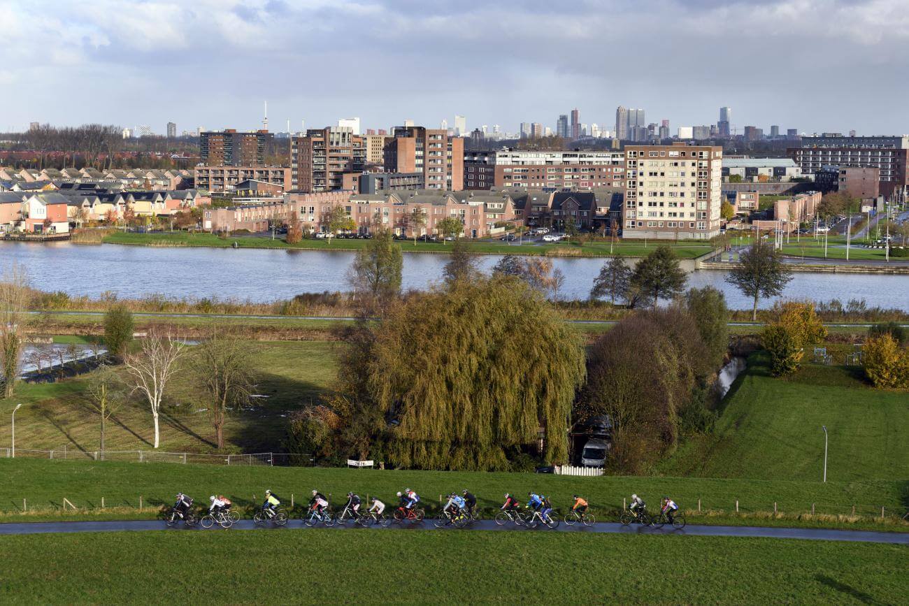 Schilderwerk en woningen in Barendrecht