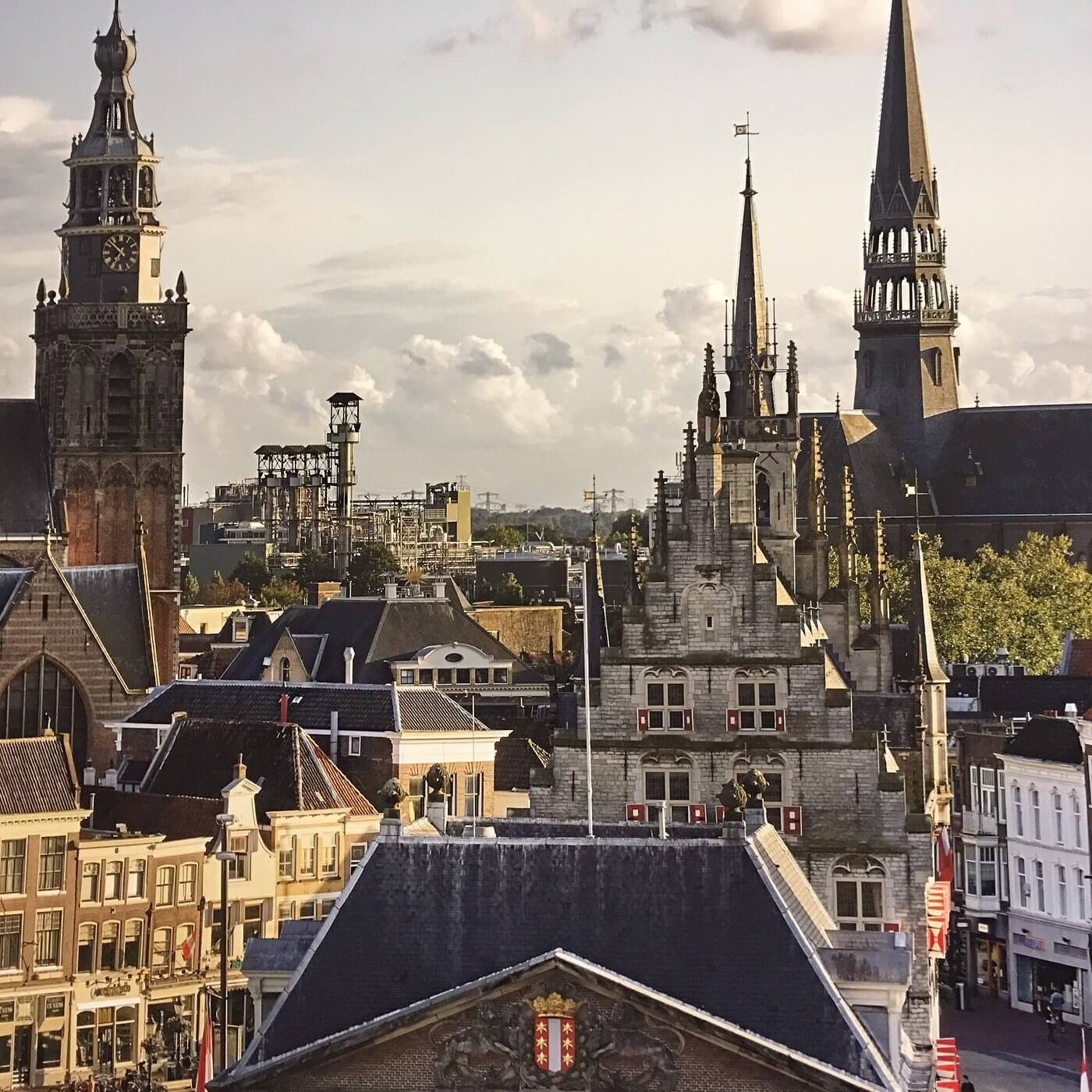 Sfeervol stadsbeeld van Gouda