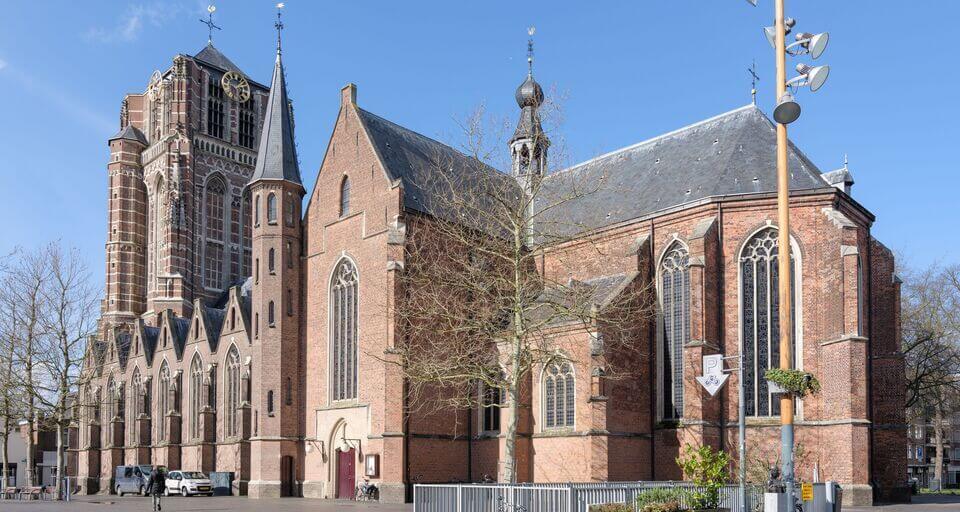 Schilderwerk en woningen in Oosterhout