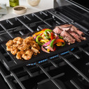Whirlpool® 30-inch Smart Gas Range with Air Cooking Technology, Steam/Self Cleaning, Rapid Preheat 5.3 CuFt Capacity WFGS7530RB