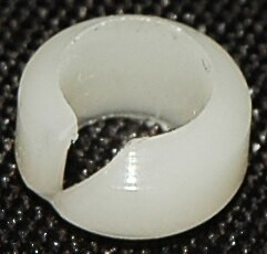 McFarlane Aviation 6423 Nylon Turn-To-Lock Ferrule
