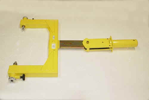 Brackett TY-GLO1 Yellow Bombardier Global Express 5000, 6000, XPS Multi-Link Towbar Head with Shear Fitting
