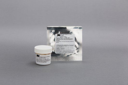 3M™ Aerospace AC-730 B-2 Corrosion-Inhibitive Polysulfide Fuselage Sealant - 2/1 oz Kit - 24/Case