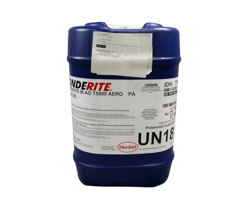 Henkel 779038 BONDERITE® M-AD T 5900™ Toner Chromate Coating - 5 Gallon Closed Head Pail with Bung