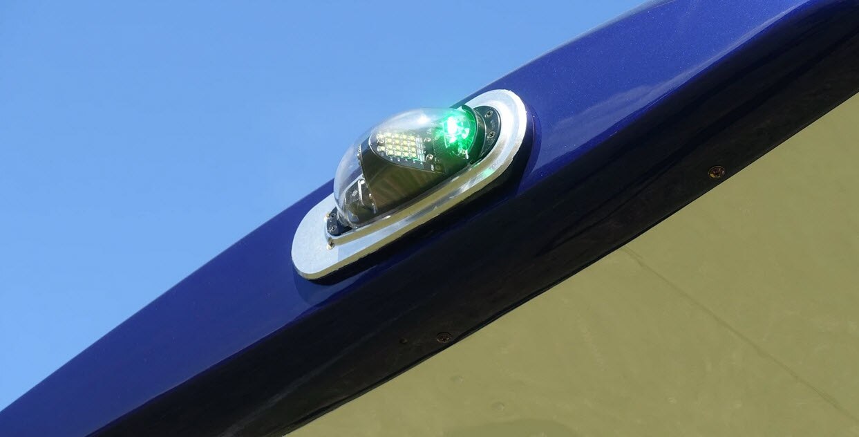 WHELEN® 01-0790613-91 Model 9061391 Green 28-Volt LED FWD/AFT Position & White Anti-Collision Light