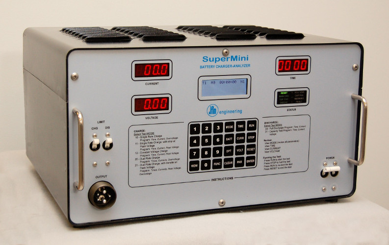 JFM 9899602001 SuperMini Intelligent Battery Charger-Analyzer for Battery Systems ( Up to 40 A-hr )