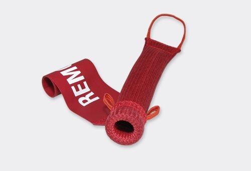 Sesame Technologies KPC3-730-3 Red Single Layer Kevlar® Flame-Retardant Piaggio P-180 Avanti Pitot Cover with 2" x 12" Streamer Flag