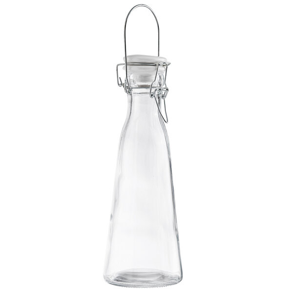 TableCraft | 17 oz. Glass Carafe with Resealable Lid