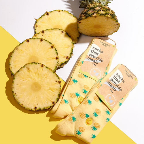 CNS-PINEAPPLE SOCKS