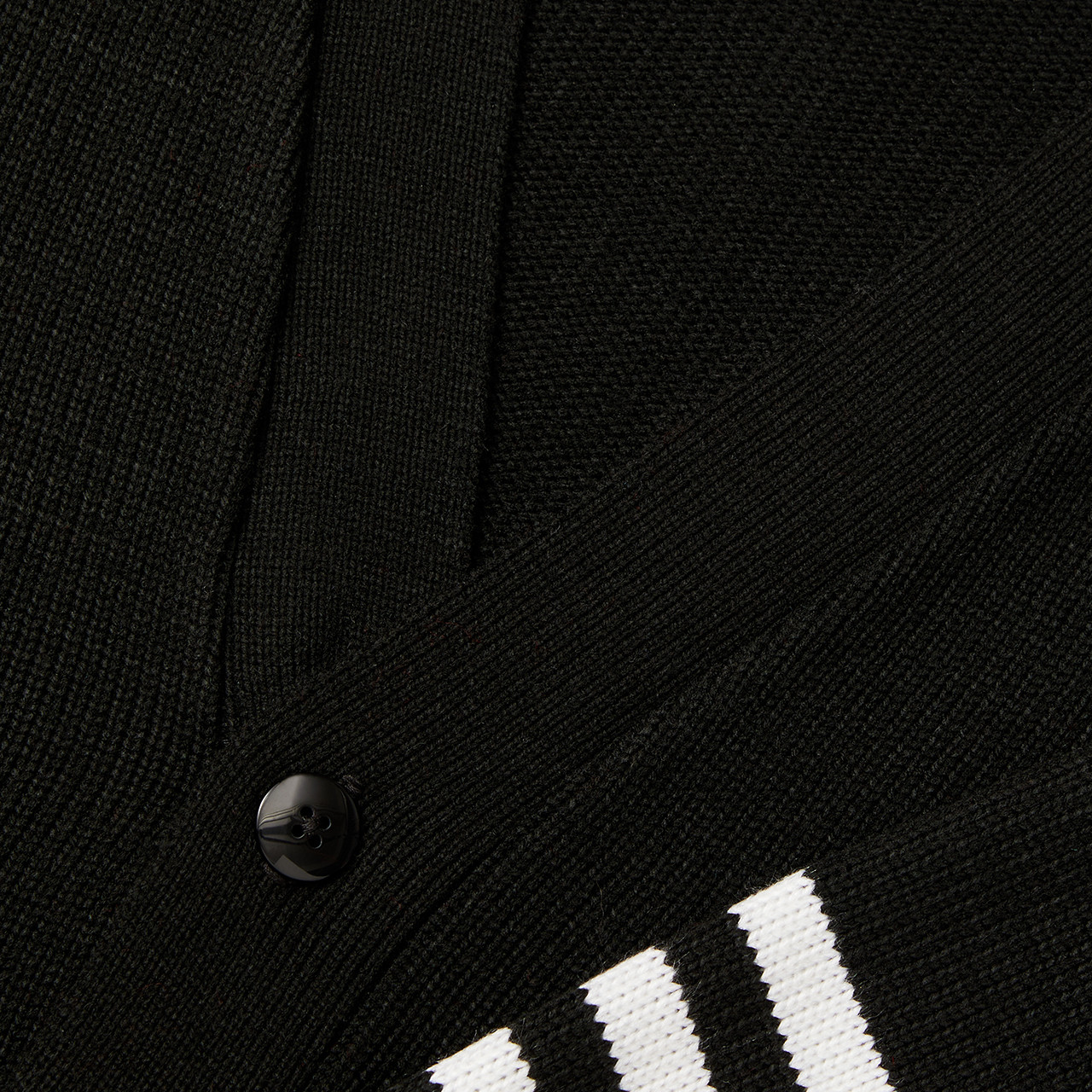 V-Neck Varsity Cardigan Sweater [AK009-3478-BLK/WHT] - FlynnO