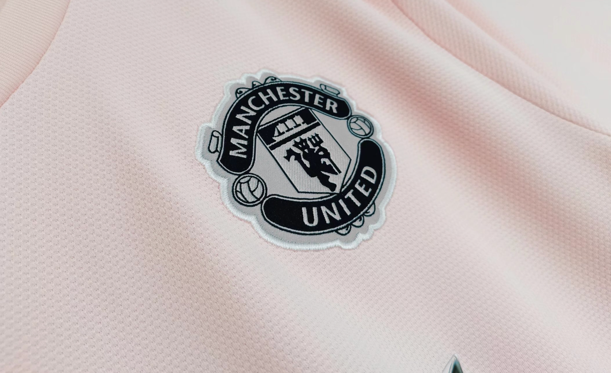 Manchester United 18/19 Men's Away Retro Shirt