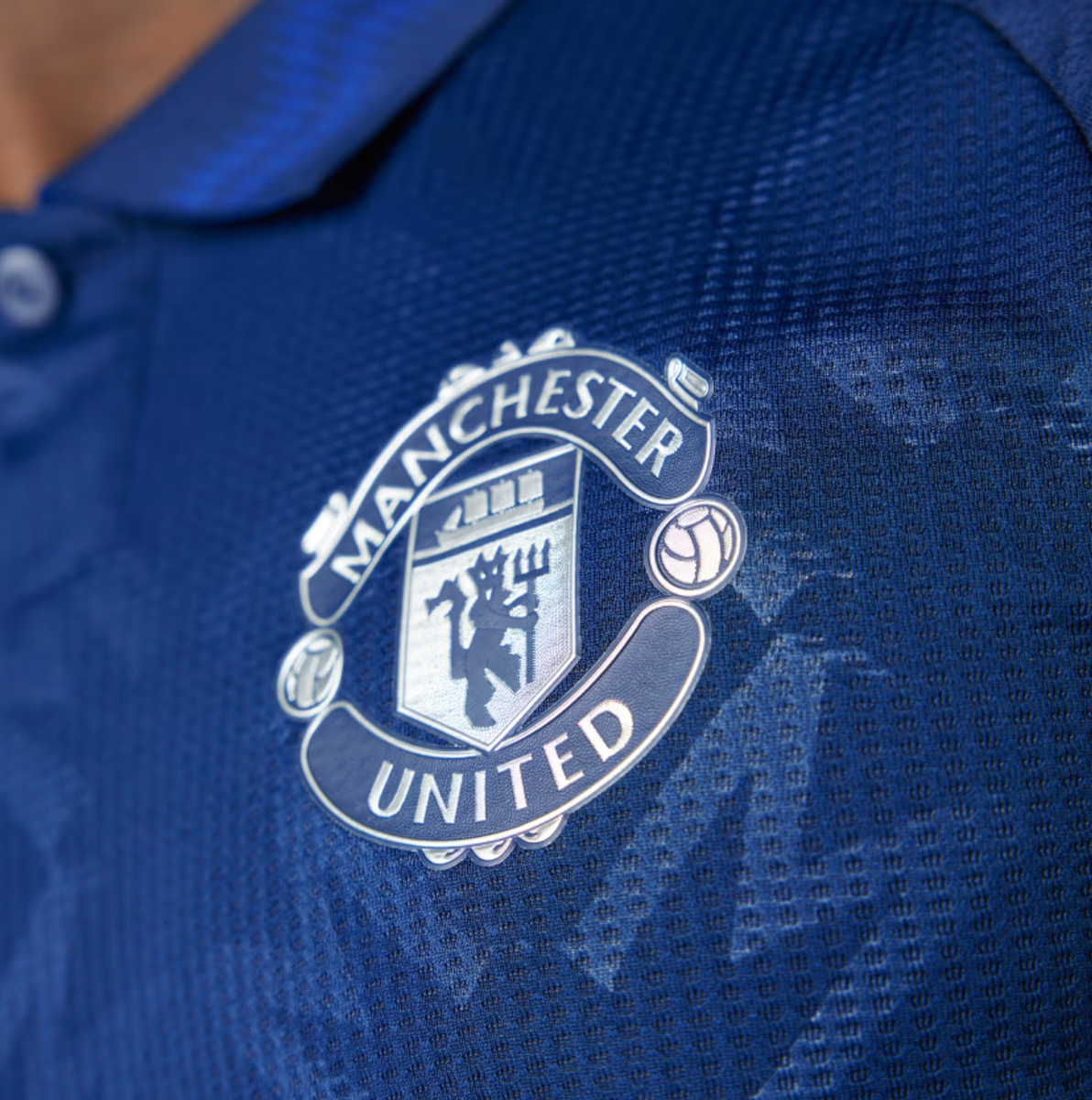 Manchester United 24/25 Authentic Men's Away Shirt