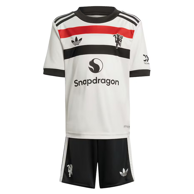 B.FERNANDES #8 Manchester United 24/25 Kid's Third Shirt and Shorts - Man United Font