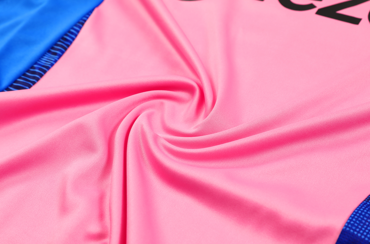 Manchester United 24/25 Men's Pink Training Shirt