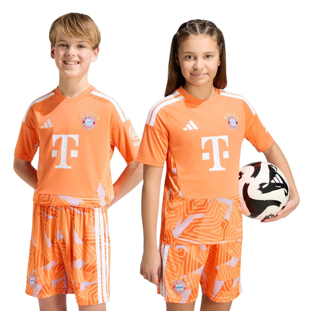 Bayern Munich 26/27 Kid's Orange Goalkeeper Set