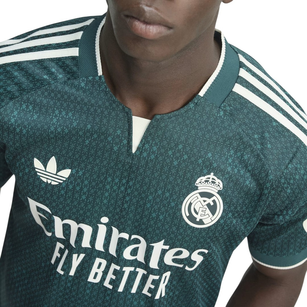 Real Madrid 26/27 Authentic Men's Away Shirt