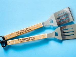 ENGRAVED GRILL SPATULA