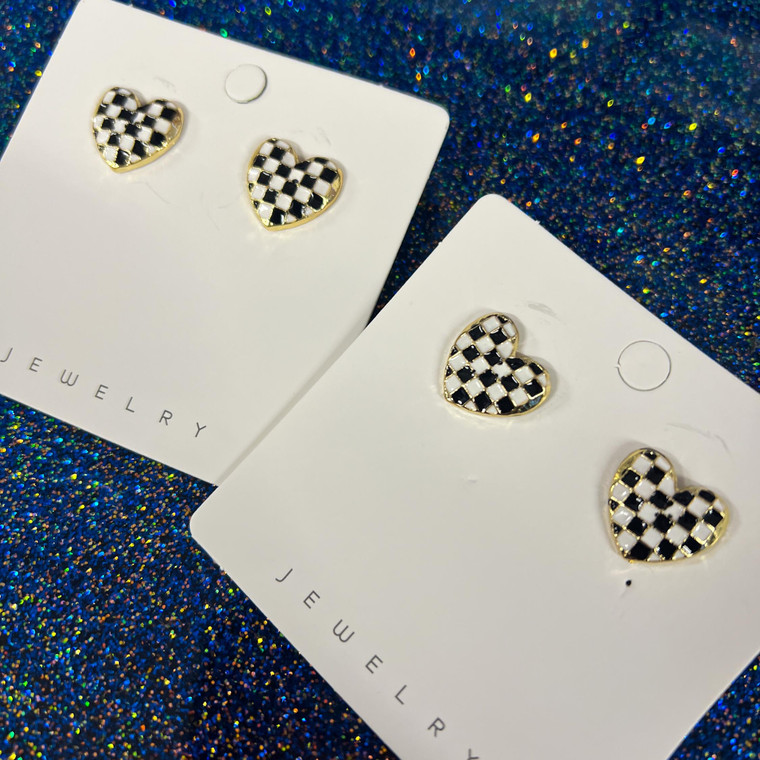 CHECKED HEART STUDS