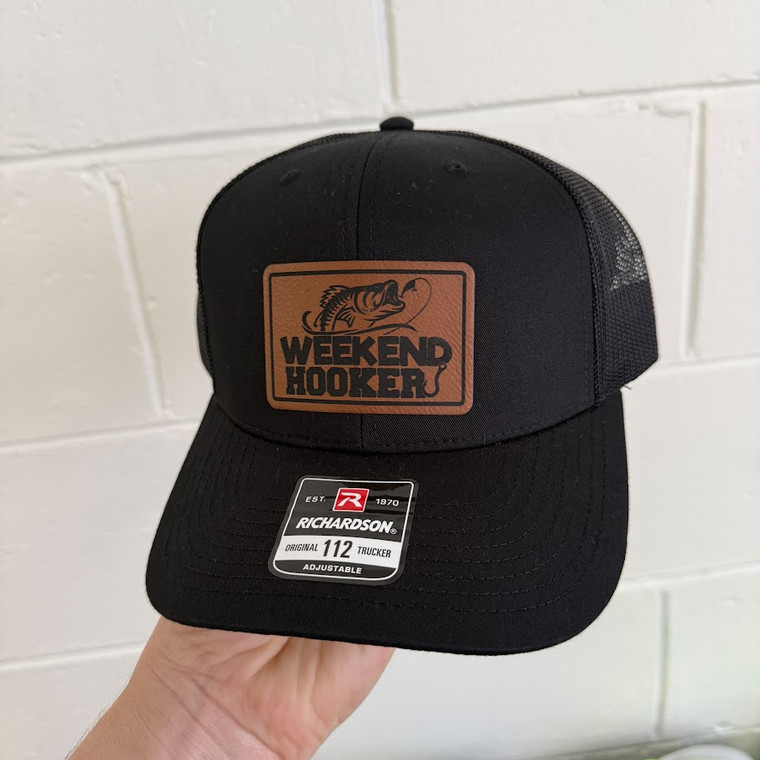 WEEKEND HOOKER - SNAPBACK | ADULT
