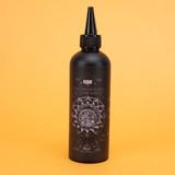 SIYI Hei Hun Anal Lubricant – specially formulated for backdoor pleasure! 240ml large capacity water-based formula, zero additives, safe & gentle on skin, silky smooth without stickiness or dryness for effortless entry & ultimate comfort. Pointed squeeze bottle for precise, hygienic application – one drop glides in, relieves friction & tension. Mild ingredients (hyaluronic acid, propylene glycol, cellulose etc.), pH-balanced, fully water-soluble – rinses clean with warm water, no residue. Perfect for anal sex, butt plugs, prostate toys, beginners exploring or couples diving deeper. Mysterious black bottle design, discreet packaging & shipping – unlock smooth, painless anal intimacy!
Key Highlights:

240ml Large Capacity：Cost-effective, lasts for multiple sessions.
Water-Based Zero Additives：Gentle, non-irritating, body-safe formula.
Pointed Squeeze Bottle：Hygienic, precise control, no waste.
Silky & Long-Lasting：Smooth glide, no dryness, reduces discomfort.
Easy Rinse Clean：Water-soluble, no sticky residue.
Anal Dedicated：Relaxes sphincter, minimizes friction, enhances pleasure.
Discreet Packaging：Confidential shipping in stylish black bottle.

Hei Hun opens the way – smooth, comfortable anal love unleashed!