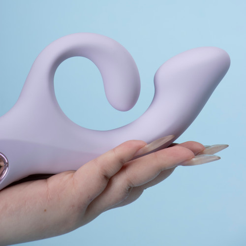 This SHD-S663 J-Luck remote C-type wearable vibrator features medical-grade liquid silicone + ABS + plated accents, Xiangshan purple/white tones, elegant C-shaped/fairy design (flexible C-curve + head vibration + remote) for discreet female wear & dual precision stimulation! Dual motors sync/independent vibration: head targets G-spot/vaginal walls deeply, tail/outer envelops clitoris/labia/perineum, 9 vibration modes (3 base levels + 6 variable + neutral) from gentle to intense for dual-point blended orgasms. Bendable C-shape adapts to body types/wear styles (panties fixed/direct wear/couple shared), stays secure during walking/movement. Polymer battery 3.7V/450mAh, magnetic USB charging (≤120min charge, ≥55-97min runtime), IPX7 waterproof for shower play. Low-noise ≤52dB, discreet. Size (223.29×64×24.3mm), 200g ultra-light soft fit. Ideal for female solo, couple tease, hidden wear (office/outdoor/sports). Discreet packaging & shipping – premium box!
Key Highlights:

Fairy C-Type Wearable：Bendable C-curve hugs G-spot + clit, secure & invisible during movement.
9 Vibration Modes：3 levels + 6 patterns, dual motors for synced pleasure.
Wireless Remote：≥10m control, long-distance/couples/outdoor essential.
Magnetic USB Charge：≤120min charge, 55-97min+ runtime.
IPX7 Waterproof Quiet：Shower-safe, ≤52dB low-noise discreet.
Liquid Silicone：Ultra-soft, body-safe, odorless, durable & easy clean.
Multi-Wear Scenarios：Panties/direct/couple shared, hidden office/outdoor/sports.
Versatile Play：Solo female, couple remote tease, G/clit dual stim.
Discreet Packaging：Confidential shipping in luxury box.

Fairy curves, C-shape clings – remote vibes, constant climax!