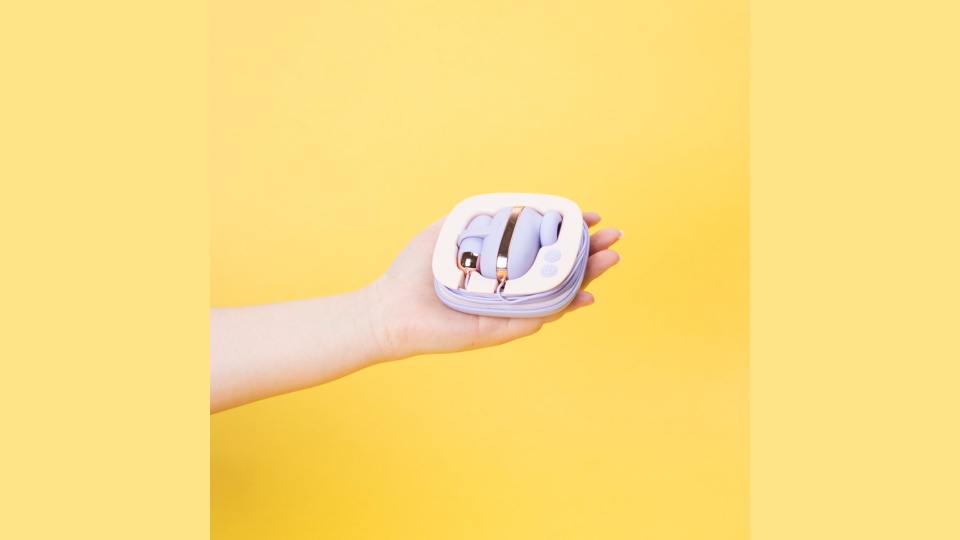 Dual Head Vibrating Sucking Female Massager